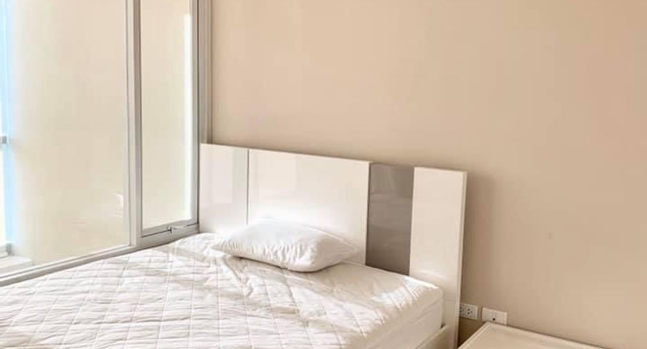 For rent 2 bedrooms condo in Watthana, Bangkok