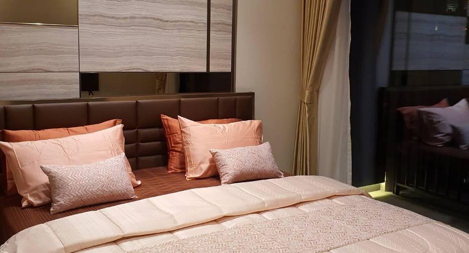 For rent 1 bed condo in Pathum Wan, Bangkok
