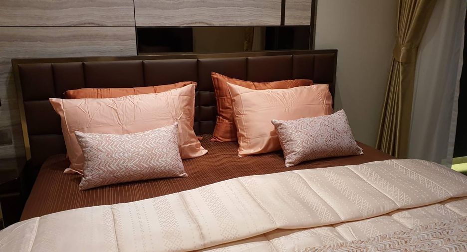 For rent 1 bed condo in Pathum Wan, Bangkok