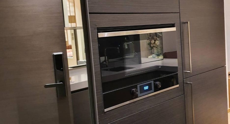 For rent 1 bed condo in Pathum Wan, Bangkok