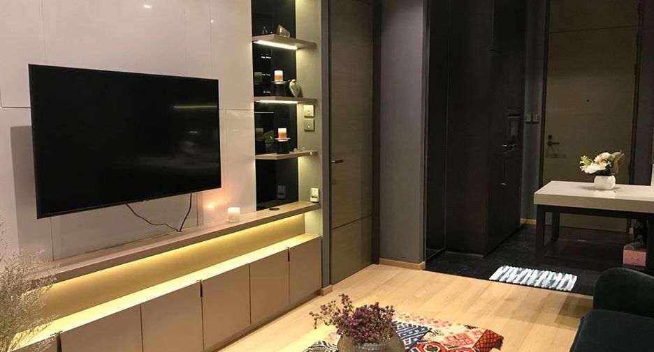 Wohnung zur Miete und zum Kauf mit 1 Zimmer in Pathum Wan, Bangkok