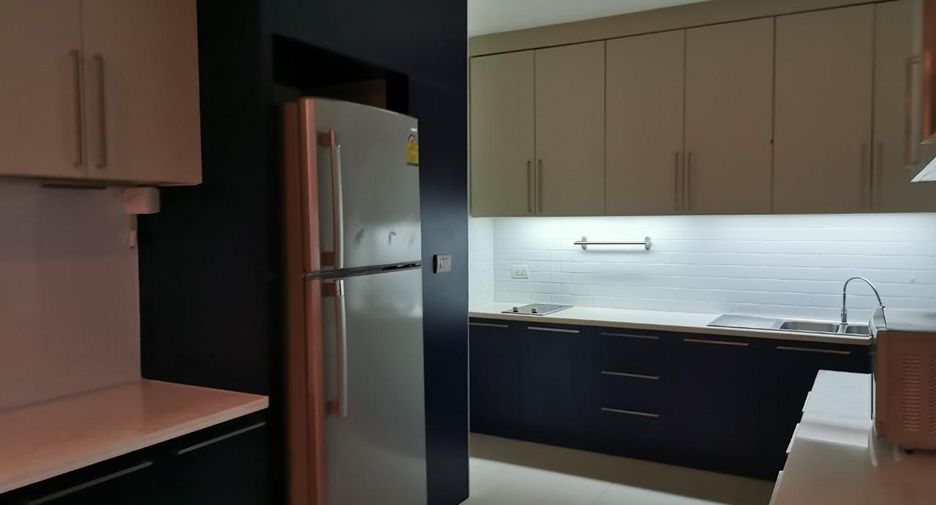 For rent 2 ベッドルーム condo in Khlong Toei, Bangkok