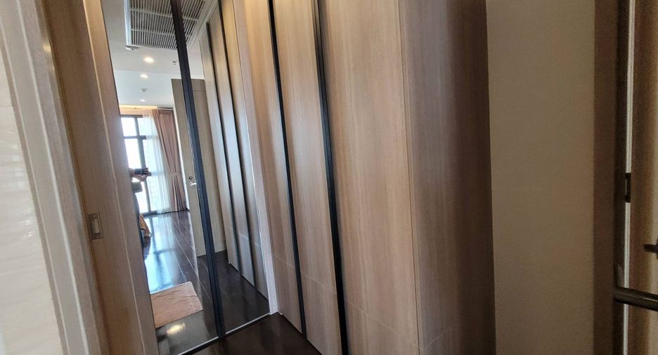 Condo en alquiler y en venta de 2 habitaciones en Khlong Toei, Bangkok