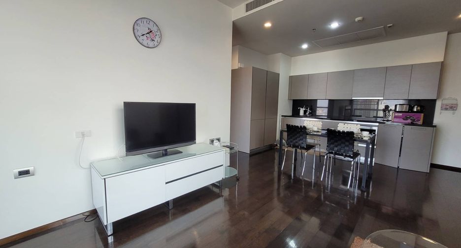Condo en alquiler y en venta de 2 habitaciones en Khlong Toei, Bangkok
