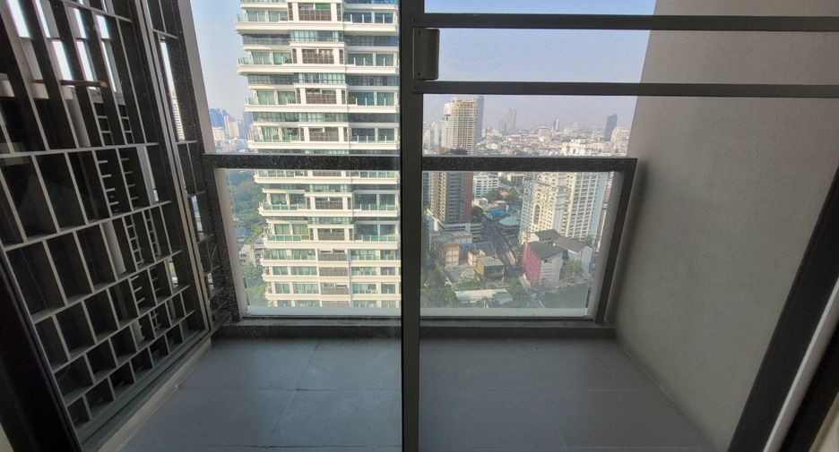 Condo en alquiler y en venta de 2 habitaciones en Khlong Toei, Bangkok