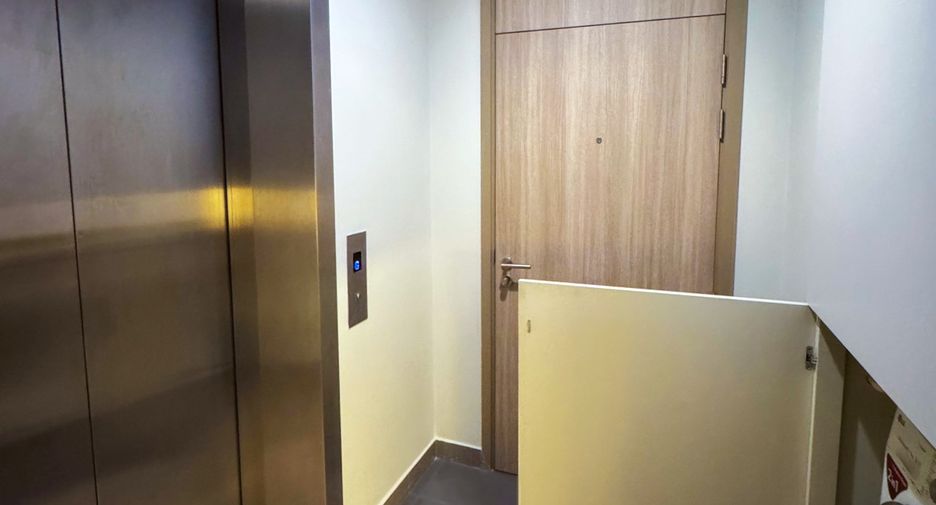 For rent 2 ベッドルーム condo in Pathum Wan, Bangkok