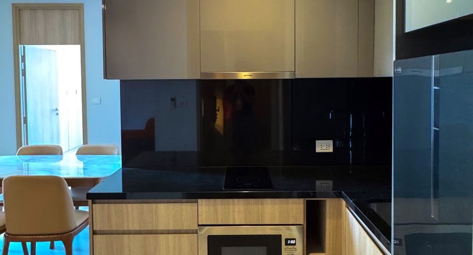 For rent 2 ベッドルーム condo in Pathum Wan, Bangkok