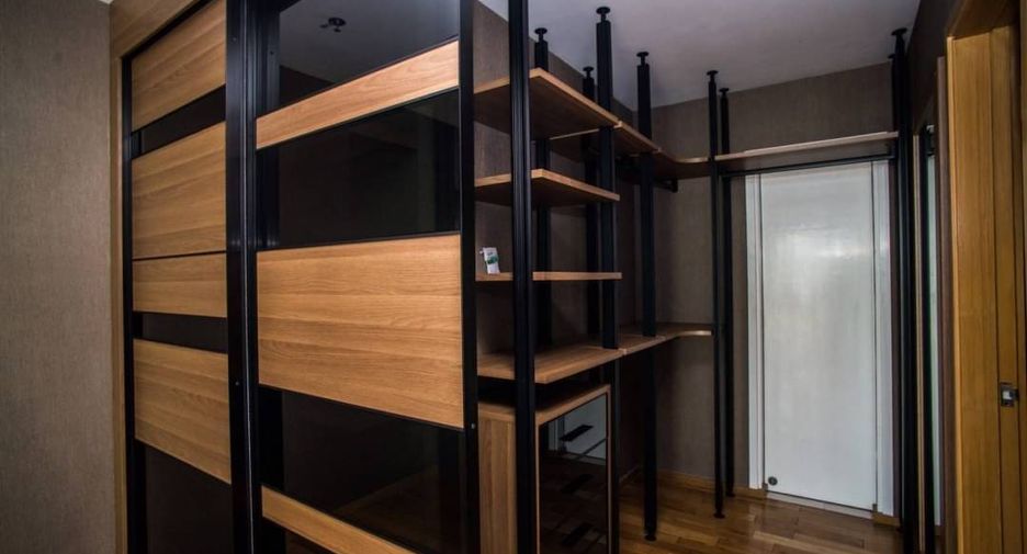 For rent and for sale 1 bed condo in Khlong Toei, Bangkok