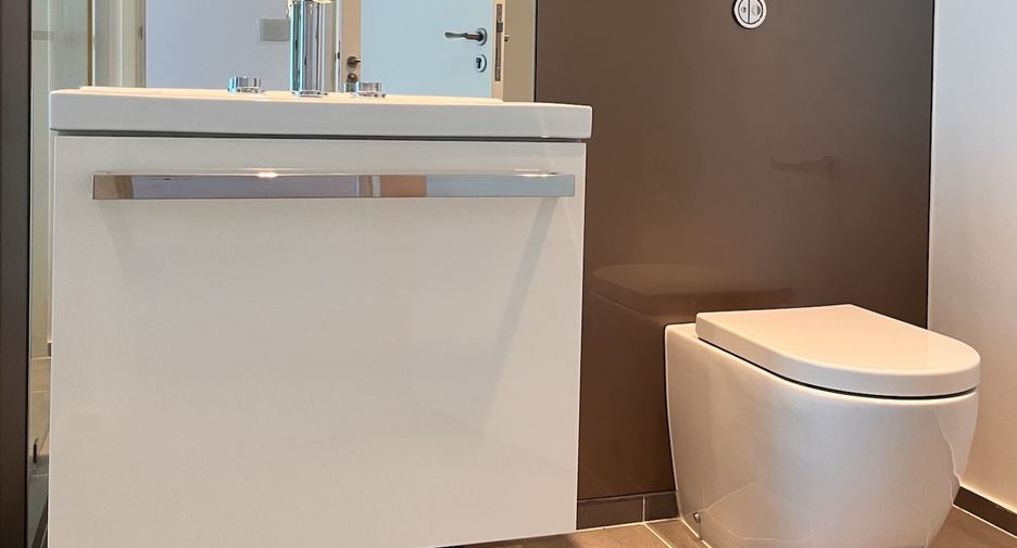 Wohnung zur Miete und zum Kauf mit 2 Zimmer in Pathum Wan, Bangkok