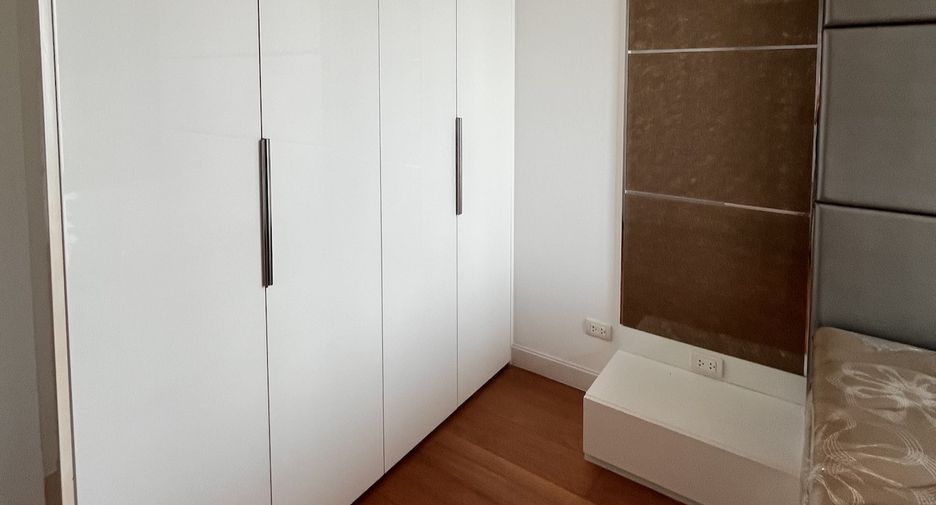 Wohnung zur Miete und zum Kauf mit 2 Zimmer in Pathum Wan, Bangkok