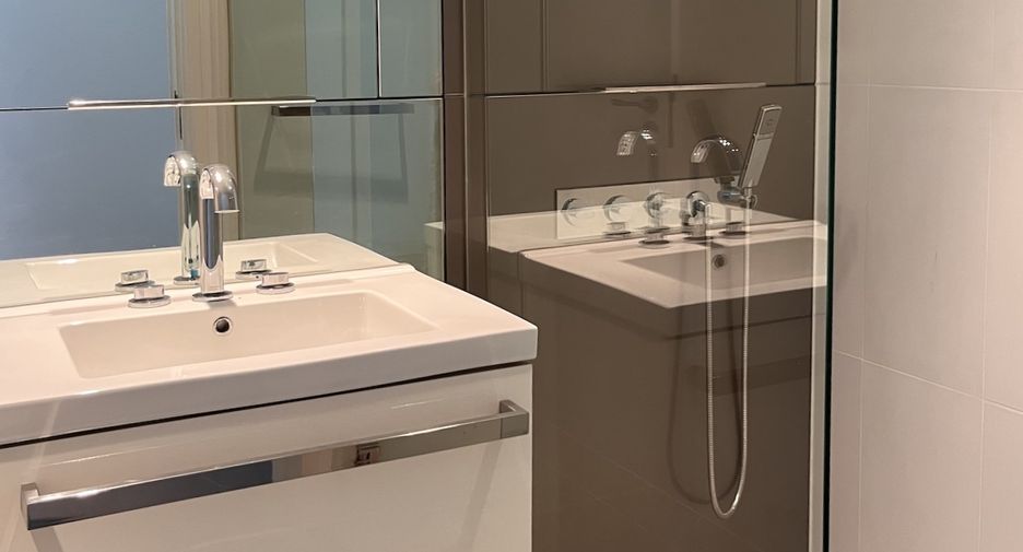 Wohnung zur Miete und zum Kauf mit 2 Zimmer in Pathum Wan, Bangkok