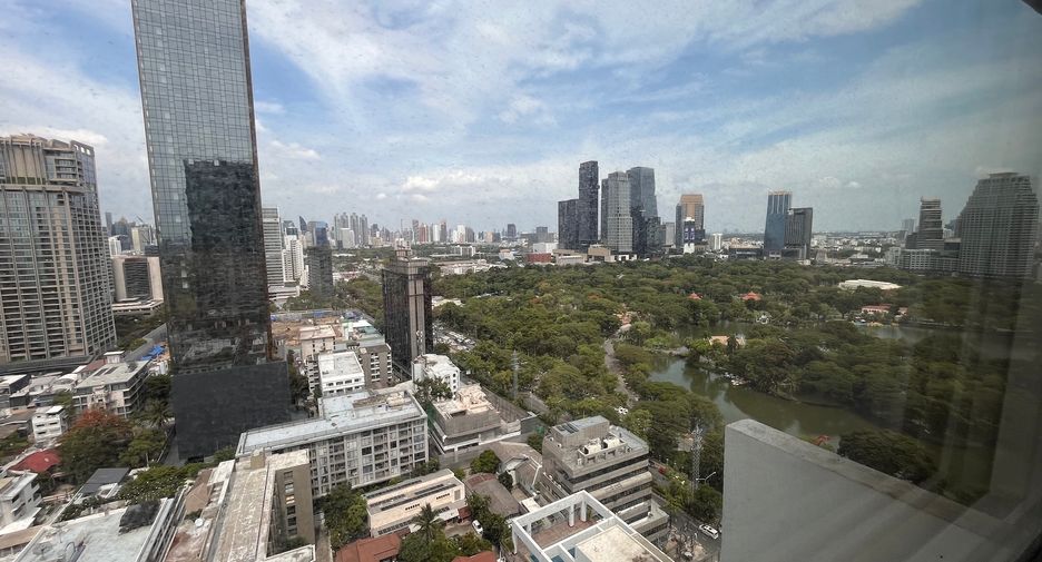Wohnung zur Miete und zum Kauf mit 2 Zimmer in Pathum Wan, Bangkok