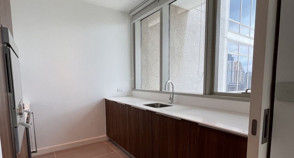 Wohnung zur Miete und zum Kauf mit 2 Zimmer in Pathum Wan, Bangkok