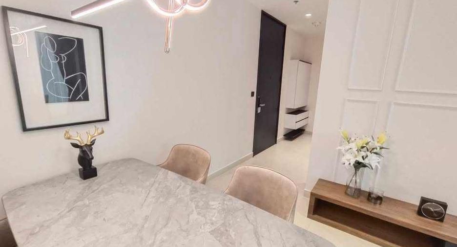 Condo en alquiler de 2 habitaciones en Sathon, Bangkok