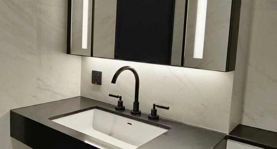 Condo en alquiler de 2 habitaciones en Sathon, Bangkok