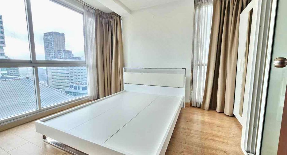 For rent 2 bedrooms condo in Pathum Wan, Bangkok
