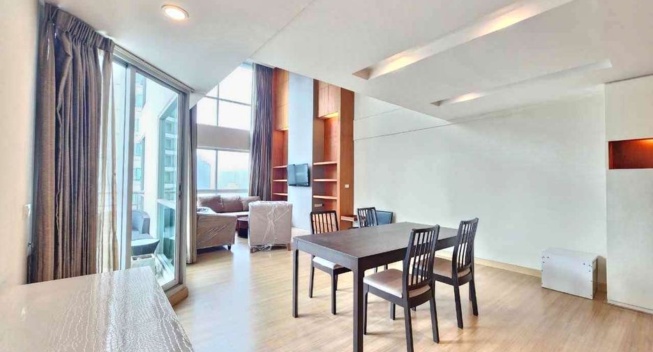 For rent 2 bedrooms condo in Pathum Wan, Bangkok