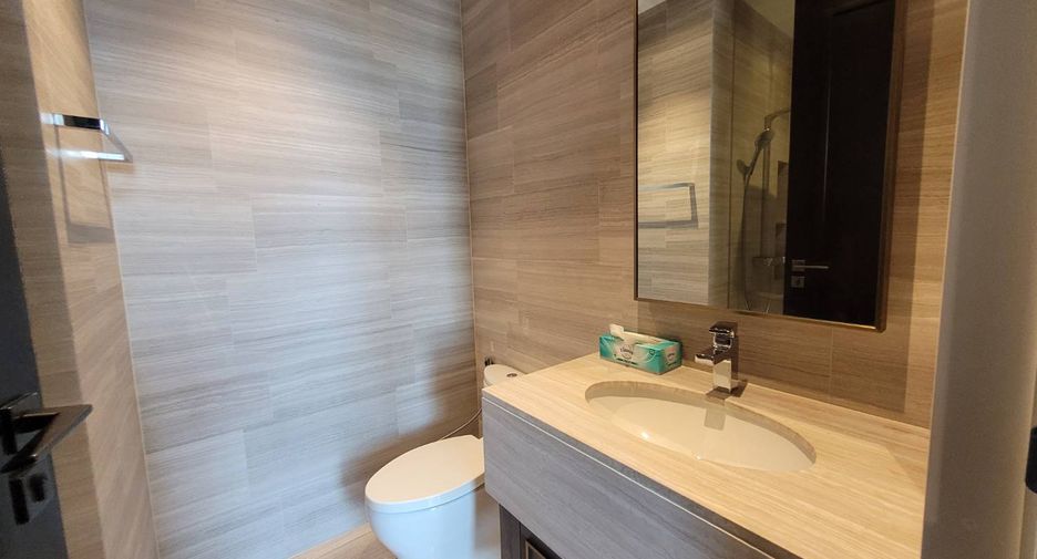 Condo en alquiler y en venta de 2 habitaciones en Khlong Toei, Bangkok