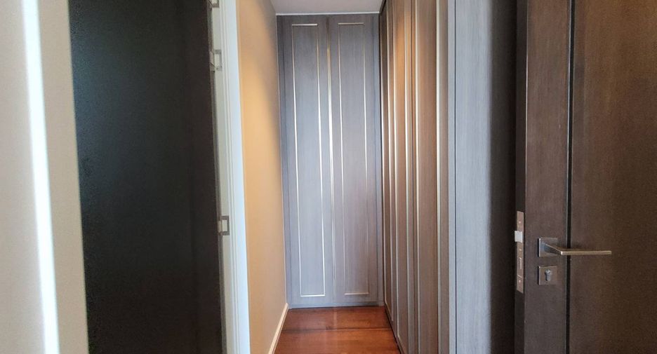 Condo en alquiler y en venta de 2 habitaciones en Khlong Toei, Bangkok