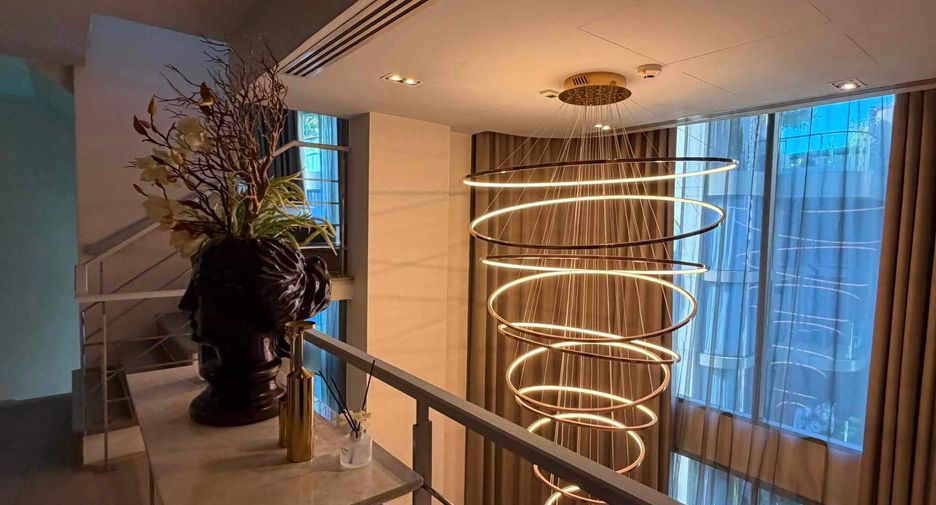Wohnung zur Miete und zum Kauf mit 2 Zimmer in Watthana, Bangkok