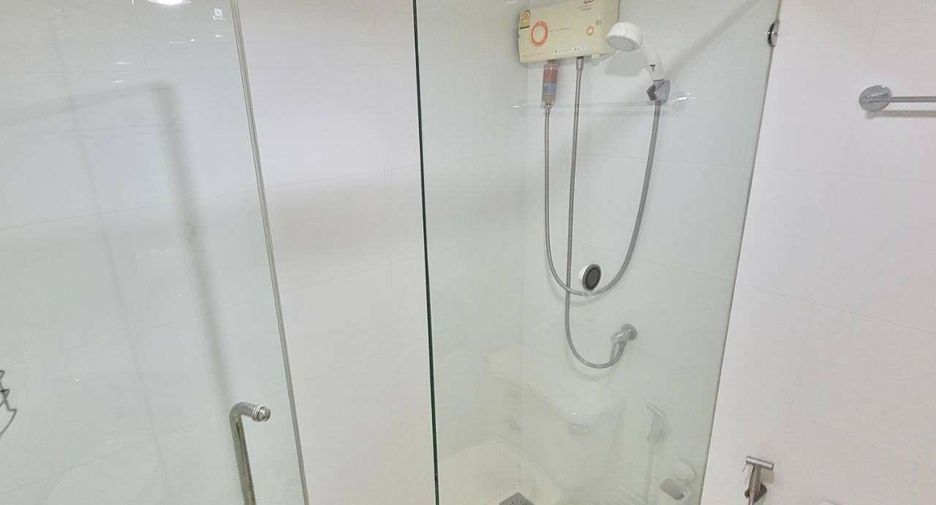 Wohnung zur Miete mit 2 Zimmer in Khlong Toei, Bangkok