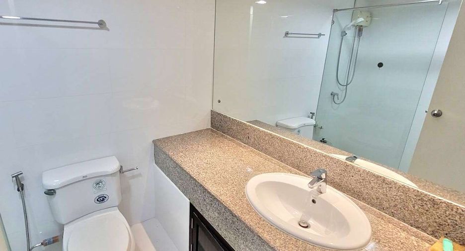 Wohnung zur Miete mit 2 Zimmer in Khlong Toei, Bangkok