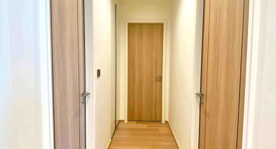 For rent 2 bedrooms condo in Sathon, Bangkok