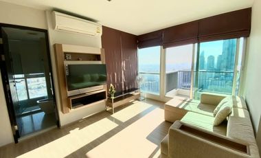 For rent 2 bedrooms condo in Sathon, Bangkok