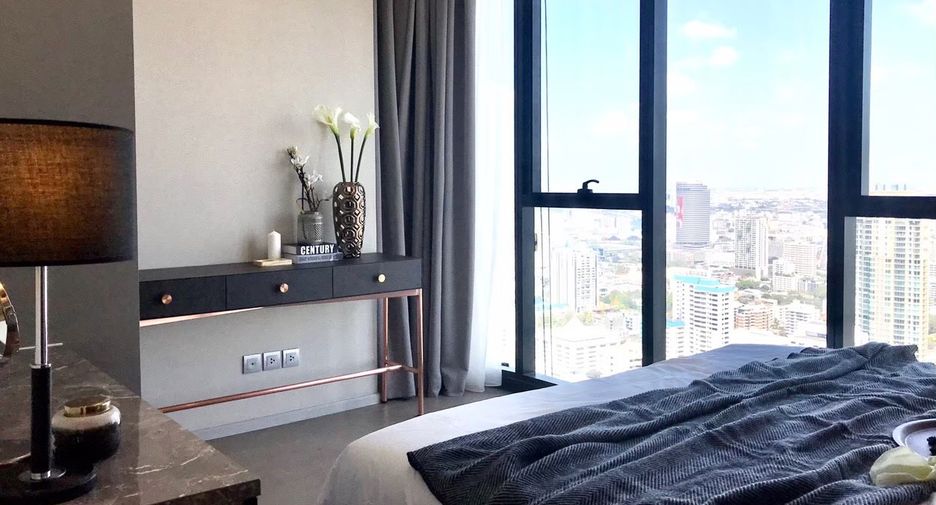Condo en alquiler y en venta de 2 habitaciones en Khlong Toei, Bangkok