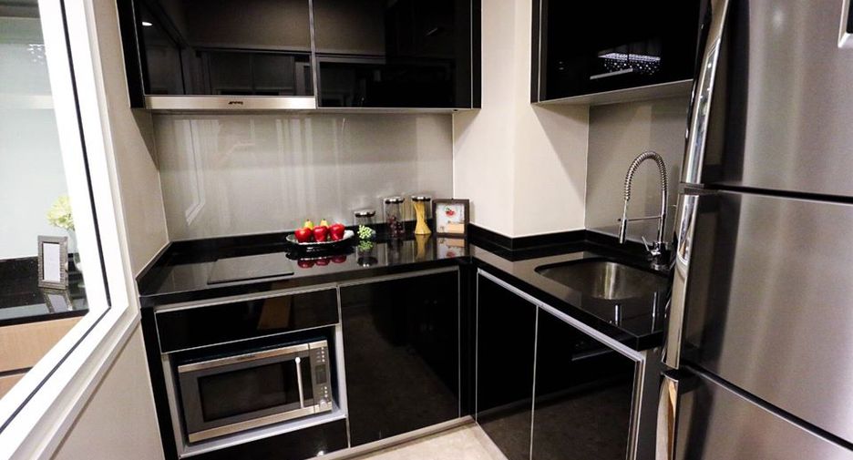Wohnung zur Miete und zum Kauf mit 1 Zimmer in Khlong Toei, Bangkok