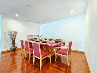 For rent 3 bedrooms condo in Khlong Toei, Bangkok