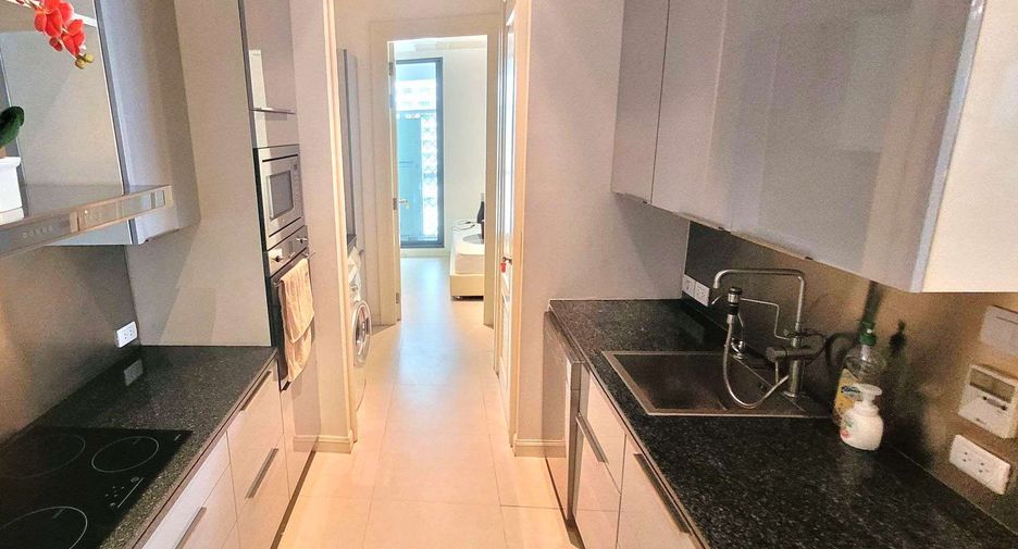 For rent 2 bedrooms condo in Watthana, Bangkok