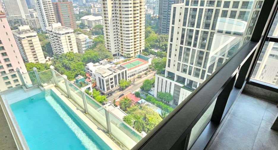 For rent 3 bedrooms condo in Watthana, Bangkok