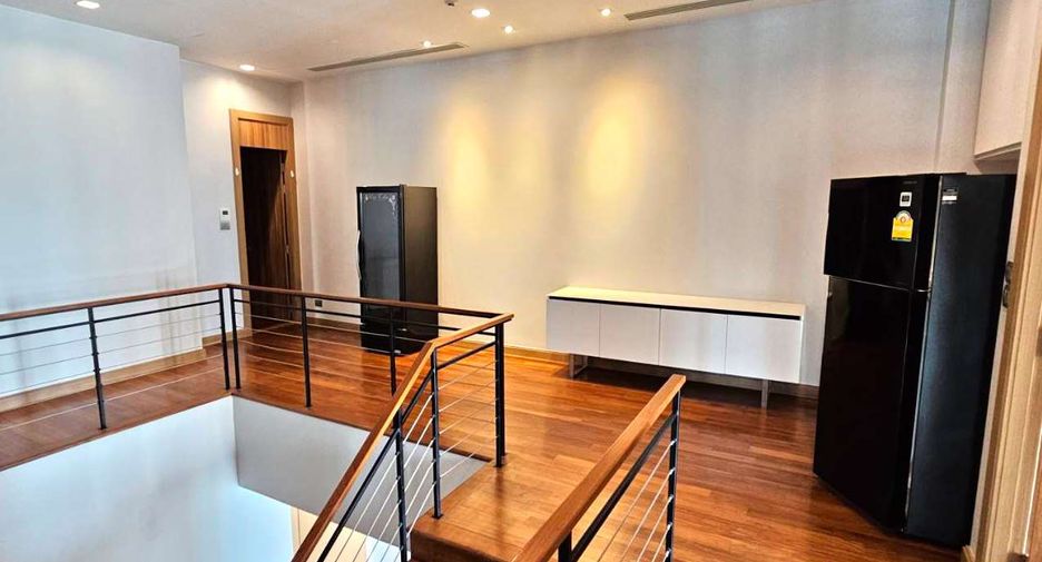For rent 3 bedrooms condo in Watthana, Bangkok