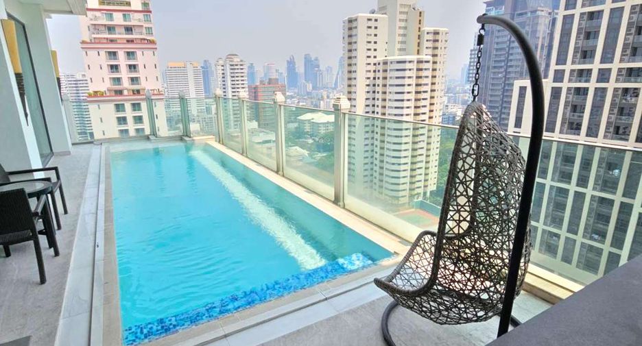 For rent 3 bedrooms condo in Watthana, Bangkok