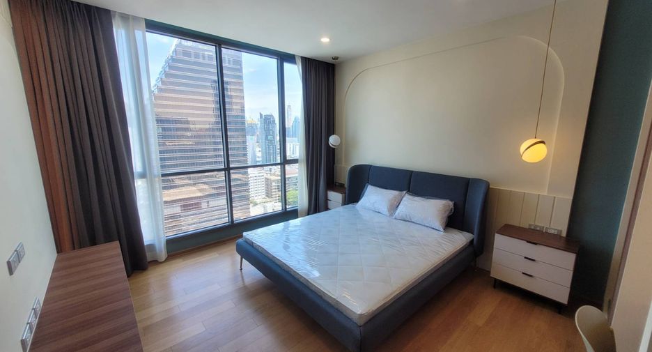 For rent 3 bedrooms condo in Khlong Toei, Bangkok