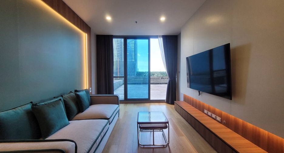 For rent 3 bedrooms condo in Khlong Toei, Bangkok