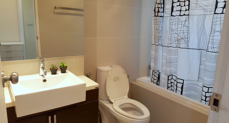 Аренда 1 кровать кондо в Кхлонг Тоеи, Бангкок