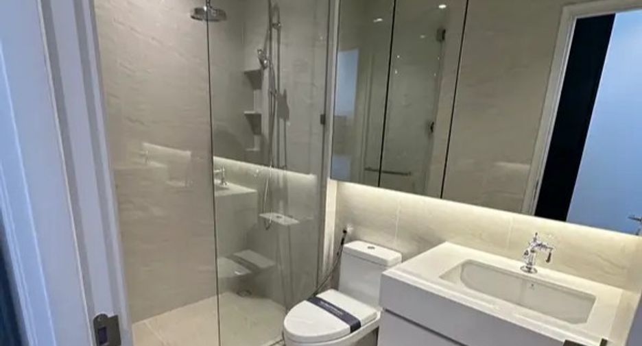 Condo en alquiler de 2 habitaciones en Pathum Wan, Bangkok