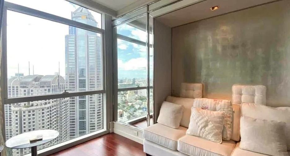 À louer 2 chambres condo à Pathum Wan, Bangkok