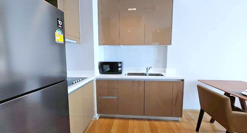 For rent and for sale 2 bedrooms condo in Khlong Toei, Bangkok
