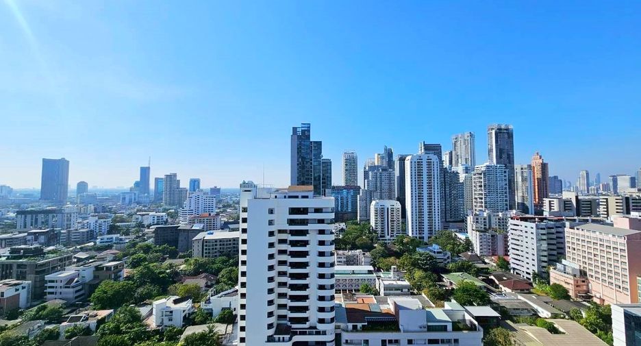 Condo en alquiler de 1 habitaciones en Khlong Toei, Bangkok