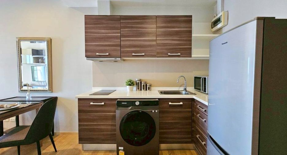 Condo en alquiler de 1 habitaciones en Khlong Toei, Bangkok