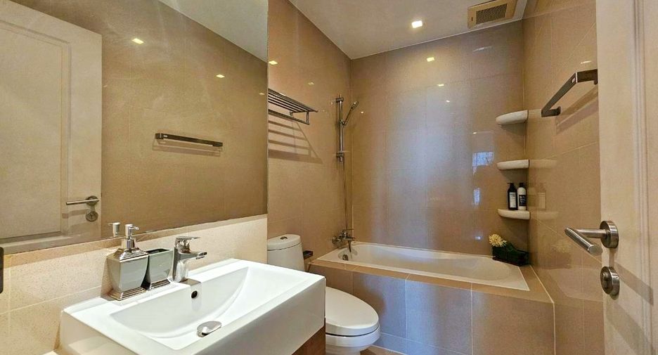 Condo en alquiler de 1 habitaciones en Khlong Toei, Bangkok