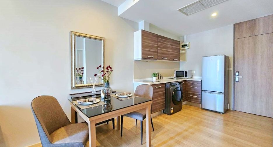 Condo en alquiler de 1 habitaciones en Khlong Toei, Bangkok