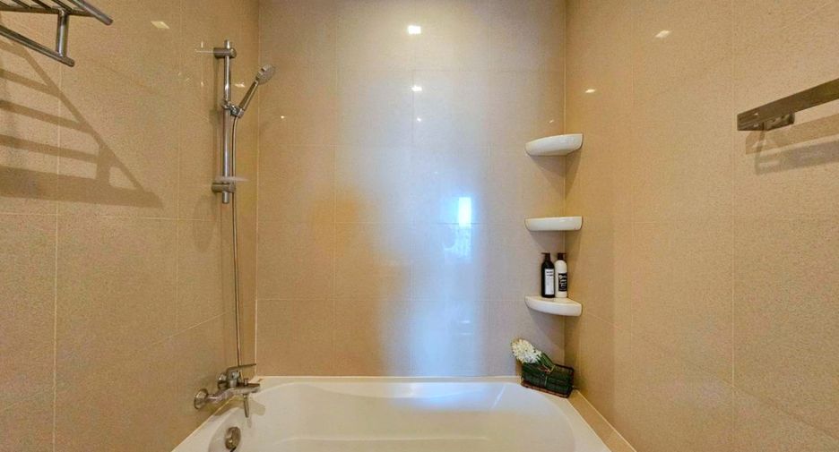 Condo en alquiler de 1 habitaciones en Khlong Toei, Bangkok