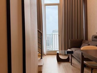 Wohnung zur Miete mit 1 Zimmer in Bang Rak, Bangkok