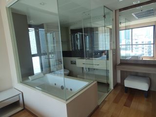 For rent 2 ベッドルーム condo in Sathon, Bangkok