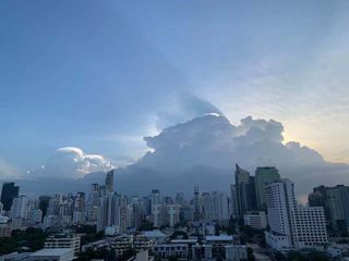 For rent 2 bedrooms condo in Watthana, Bangkok
