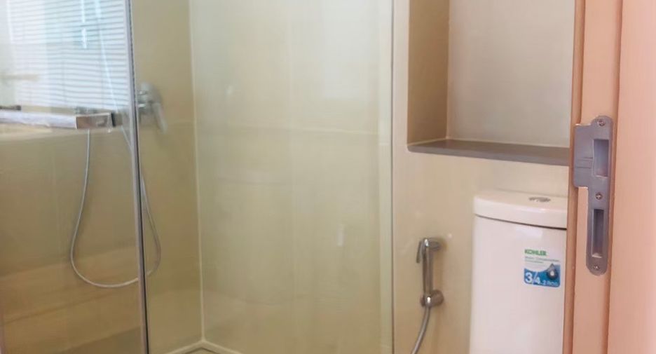 Condo en alquiler de 1 habitaciones en Watthana, Bangkok